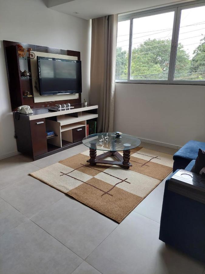 Otimo Apartamento Sobreloja Com Wifi E Estacionamento Incluso Maringá Extérieur photo